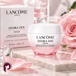 کرم آبرسان لانکوم Hydra Zen حاوی هیالورونیک اسید و عصاره رز سنتیفولیا